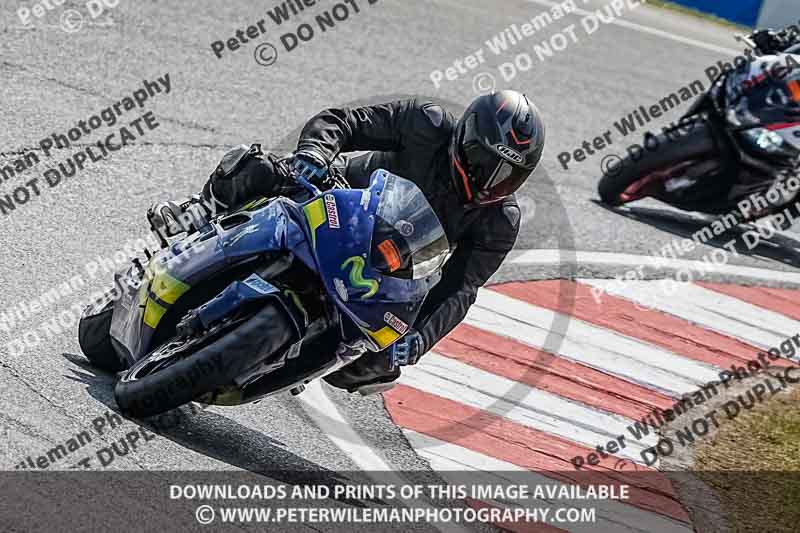 donington no limits trackday;donington park photographs;donington trackday photographs;no limits trackdays;peter wileman photography;trackday digital images;trackday photos